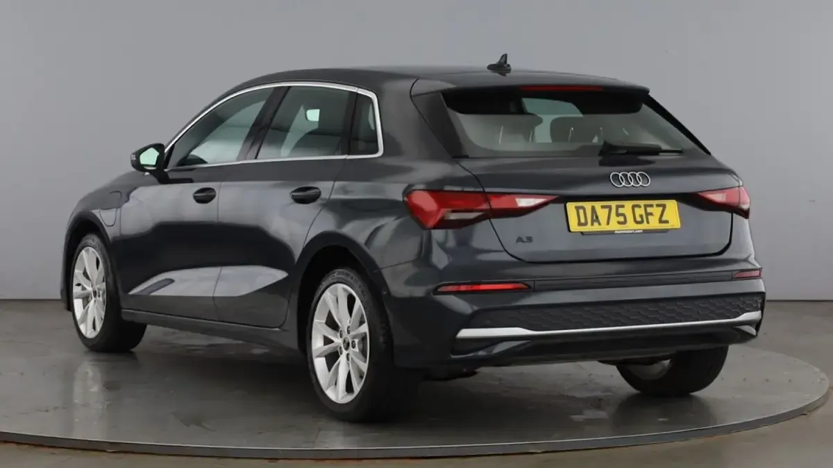 Used Audi A3 Sportback Sport 204 HP (150 kW) 2025 Manhattan grey Hatchback