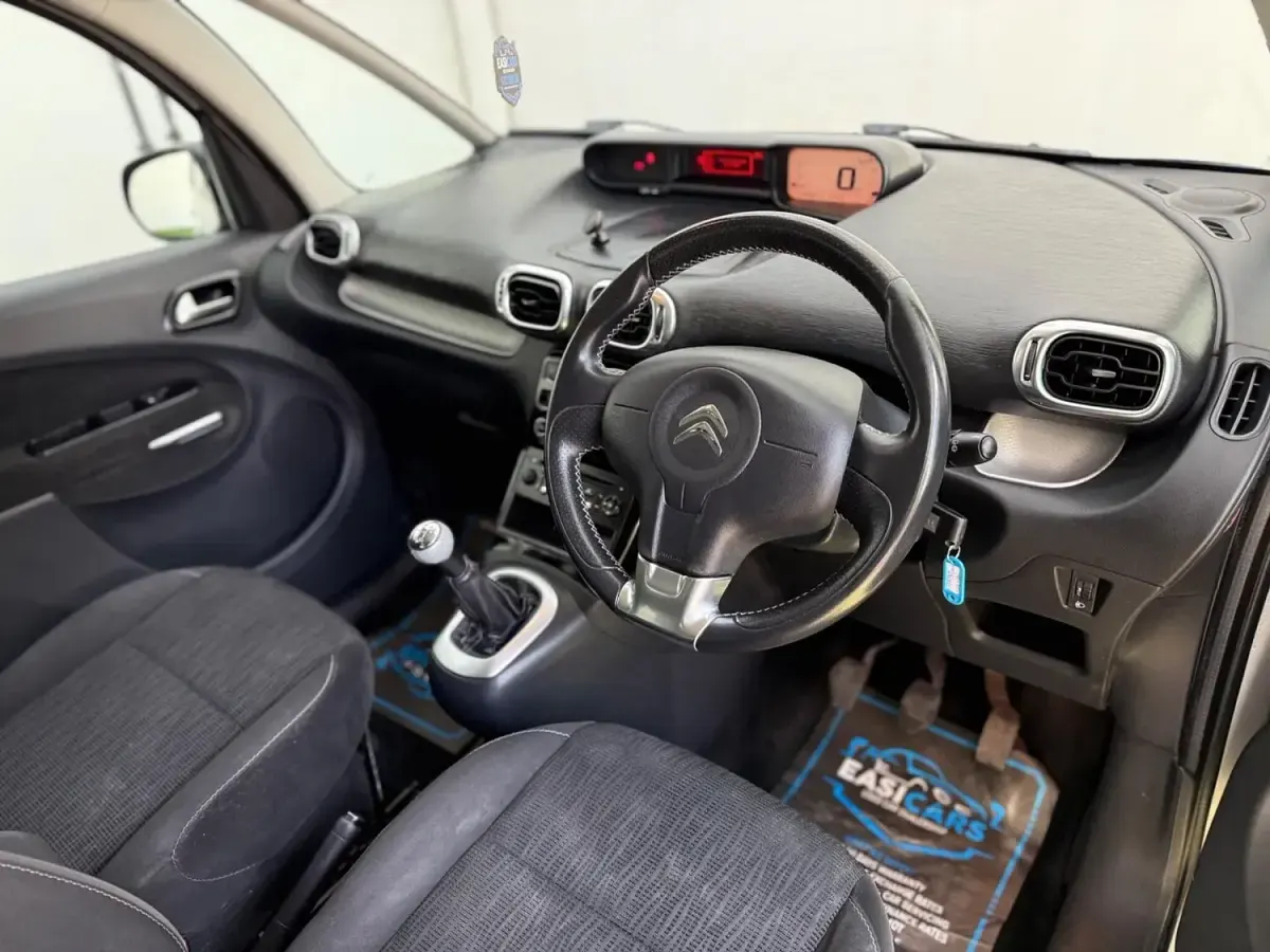 Used Citroën C3 Picasso Exclusive 90 HP (66 kW) 2015 Silver MPV