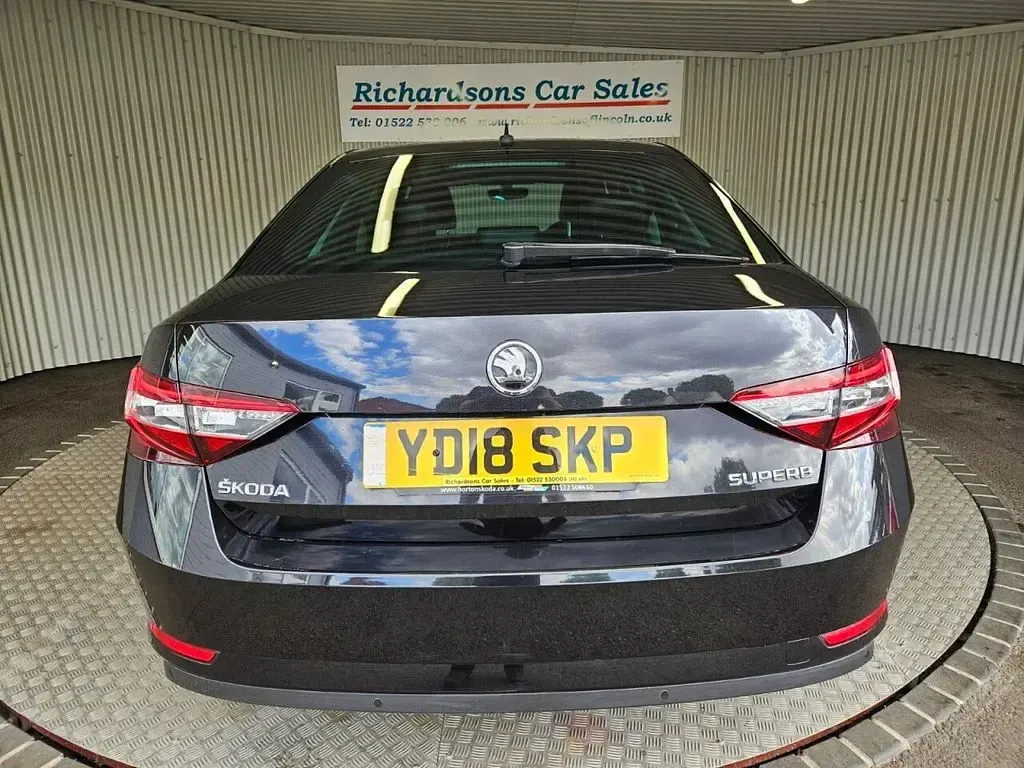 Used Skoda Superb SE L Executive 150 HP (110 kW) 2018 Black Hatchback