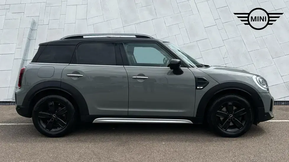 Used Mini Cooper Countryman Classic 134 HP (98 kW) 2022 Grey SUV