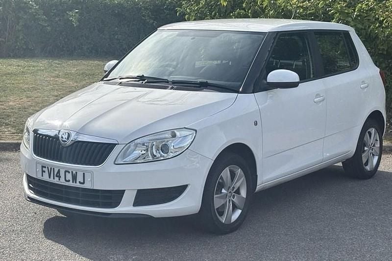 White Used 2014 Skoda Fabia SE Hatchback | £3,600 (Good price) - Image 1/1