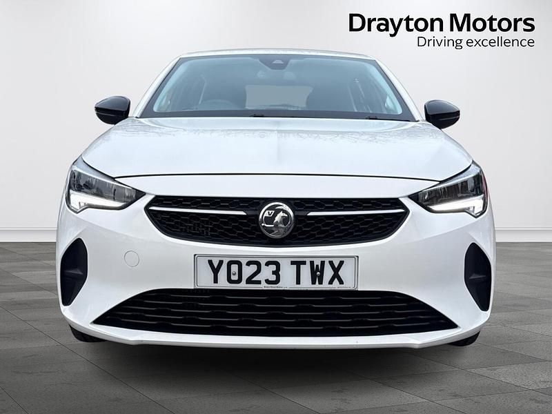 Used Vauxhall Corsa Design Edition 100 HP (73 kW) 2023 White Hatchback