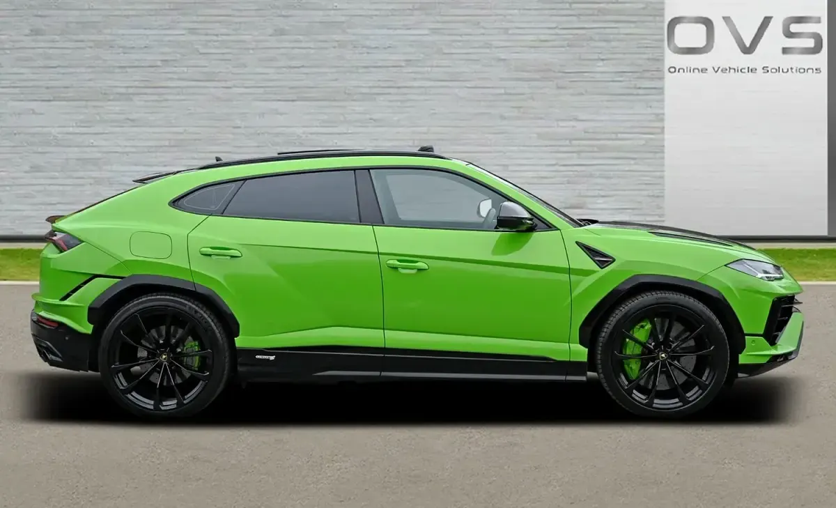 Used Lamborghini Urus 666 HP (489 kW) 2023 Green SUV