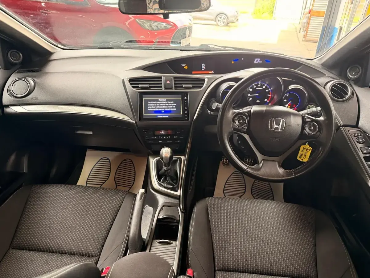 Used Honda Civic Sport 100 HP (73 kW) 2016 Blue Hatchback