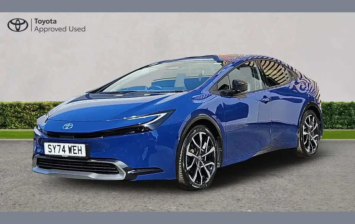 Used Toyota Prius 223 HP (164 kW) 2024 Lunar shadow Hatchback