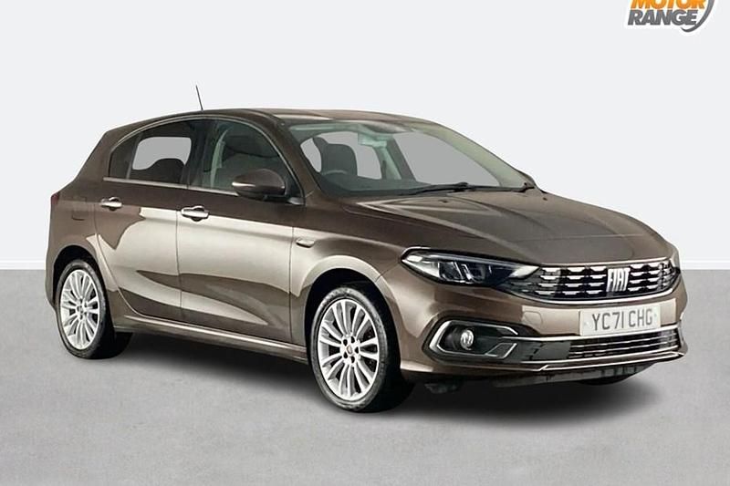 Used Fiat Tipo Life 100 HP (73 kW) 2021 Bronze Hatchback