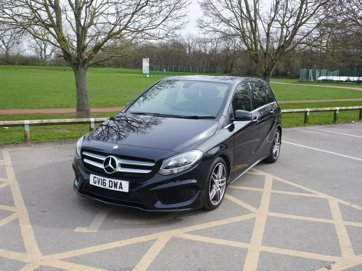 Used Mercedes B180 Executive 109 HP (80 kW) 2016 Black Hatchback
