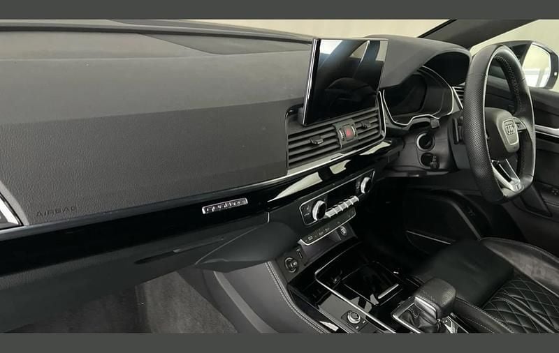 Used Audi Q5 Sportback Comfort 261 HP (191 kW) 2022 Blue SUV