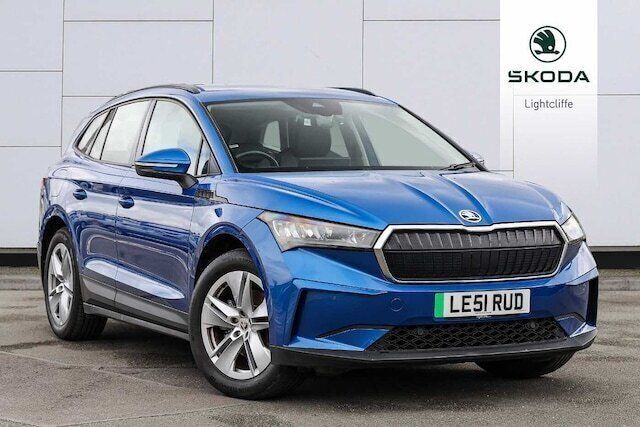 Race blue metallic Used 2021 Skoda Enyaq iV SUV | £17,890 (Fair price) - Image 1/4