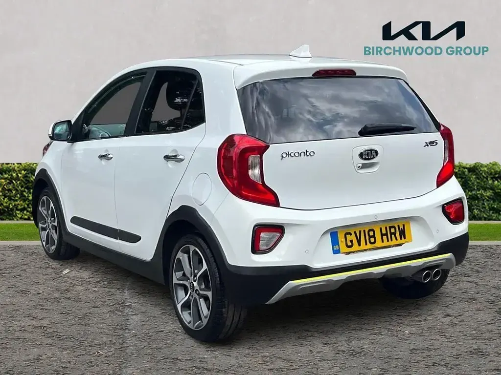Used Kia Picanto X-Line 83 HP (61 kW) 2018 White Hatchback