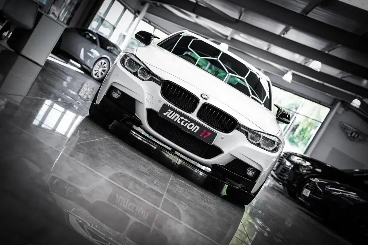 Used BMW 320 M Sport 190 HP (139 kW) 2018 White Sedan
