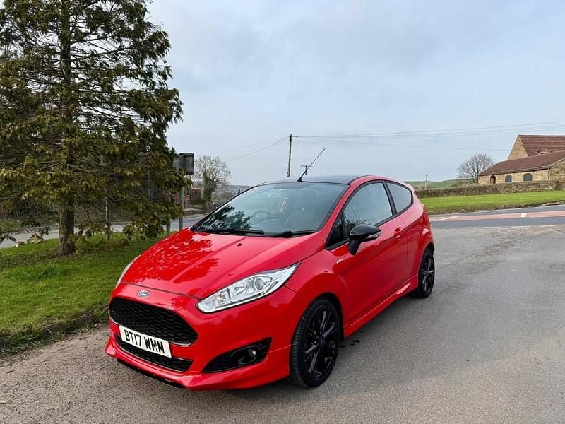 Used Ford Fiesta ST-Line 140 HP (102 kW) 2017 Red Hatchback