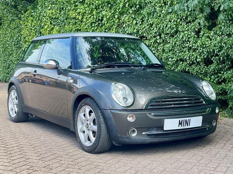 Grey Used 2006 Mini Cooper Hatch Hatchback | £5,500 - Image 1/4