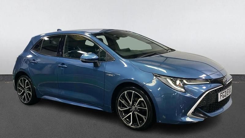 Used Toyota Corolla 122 HP (89 kW) 2021 Blue Hatchback