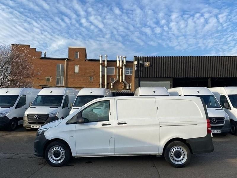 Begagnad Mercedes Vito 135 HK (99 kW) 2019 Vit Van