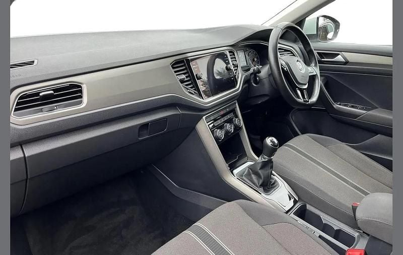 Usado VW T-Roc SE 115 HP (84 kW) 2020 Branco SUV