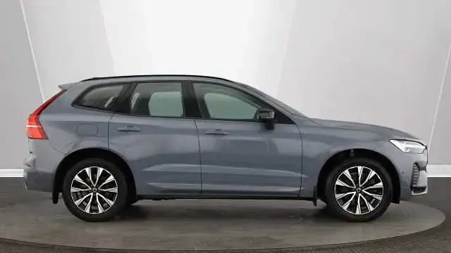 Used Volvo XC60 Plus 247 HP (181 kW) 2023 SUV