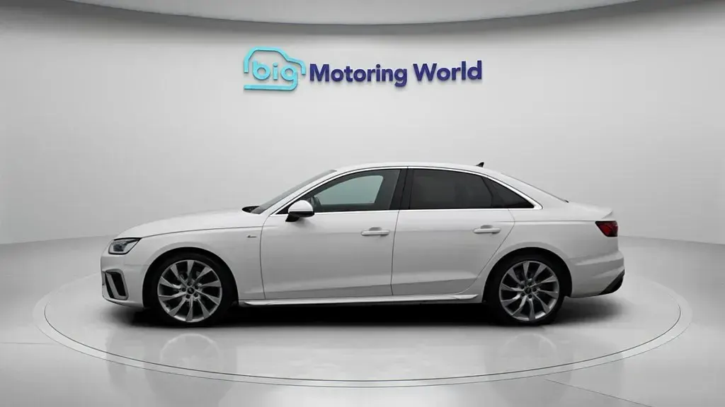Used Audi A4 S-Line 150 HP (110 kW) 2022 White Sedan