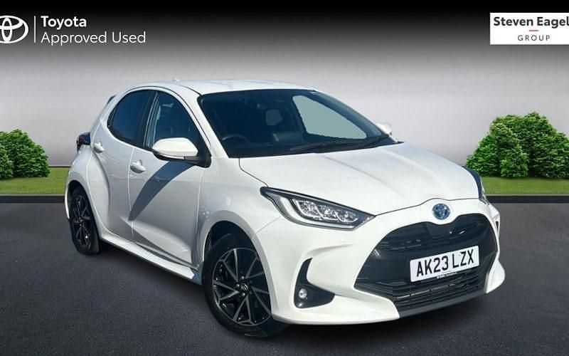 Used Toyota Yaris Hybrid Design 116 HP (85 kW) 2026 Hatchback