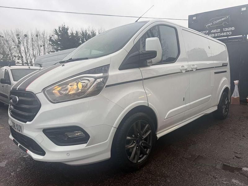 Used Ford Transit Custom Sport 170 HP (125 kW) 2018 White Van