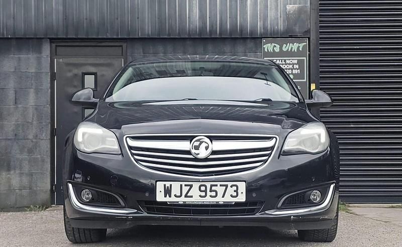 Used Vauxhall Insignia SRi 163 HP (119 kW) 2015 Black Hatchback