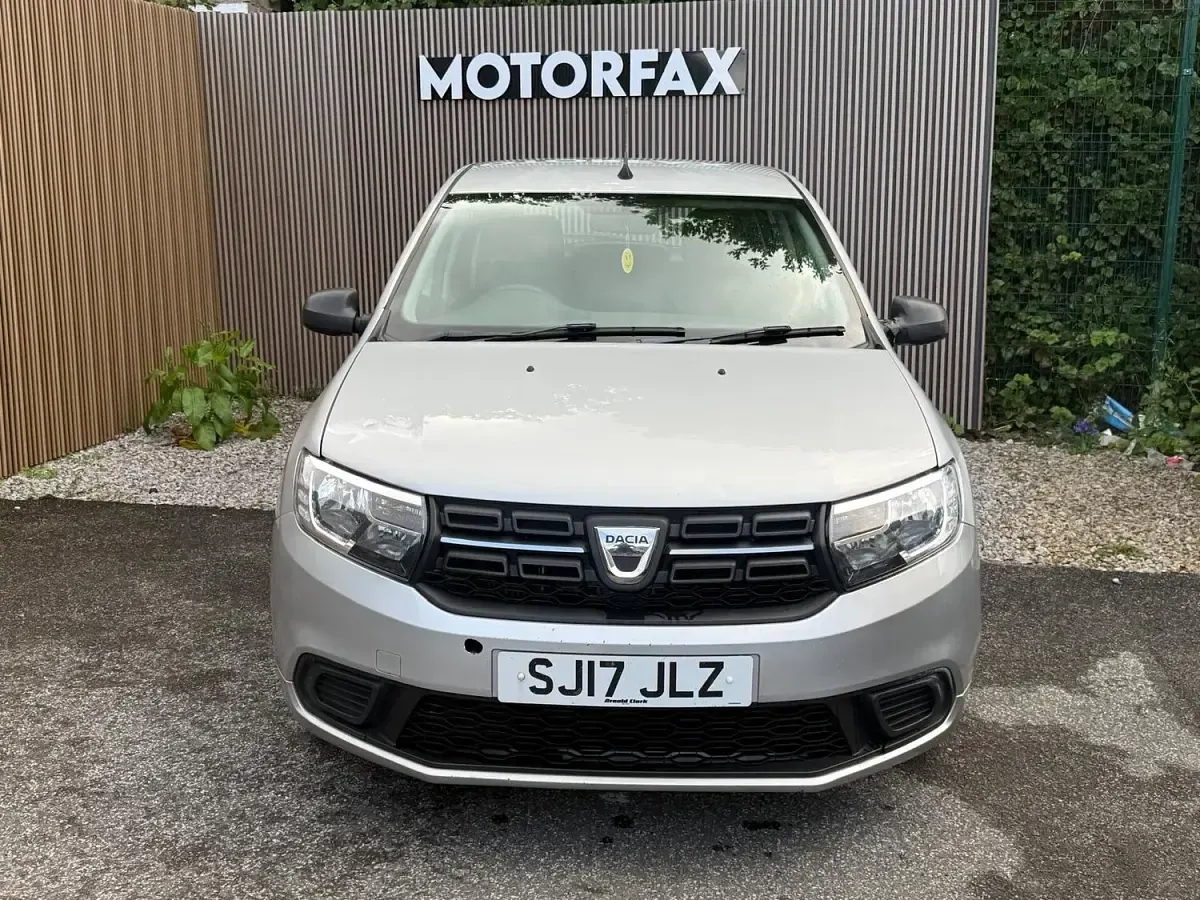 Used Dacia Sandero Ambiance 2017 Silver Hatchback
