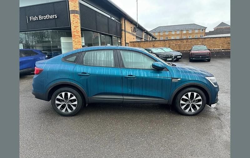 Used Renault Arkana Iconic 142 HP (104 kW) 2022 Blue  SUV