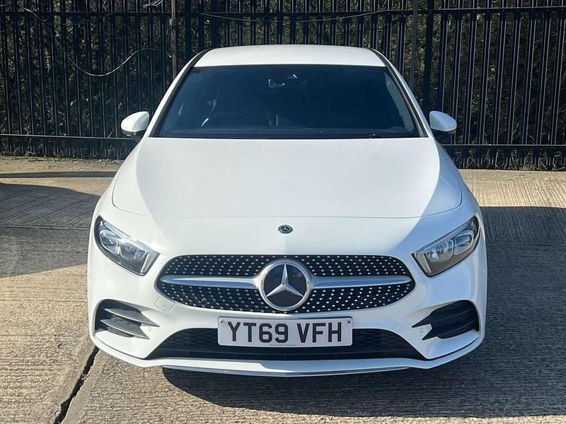 Used Mercedes A200 Executive 163 HP (119 kW) 2019 White Hatchback