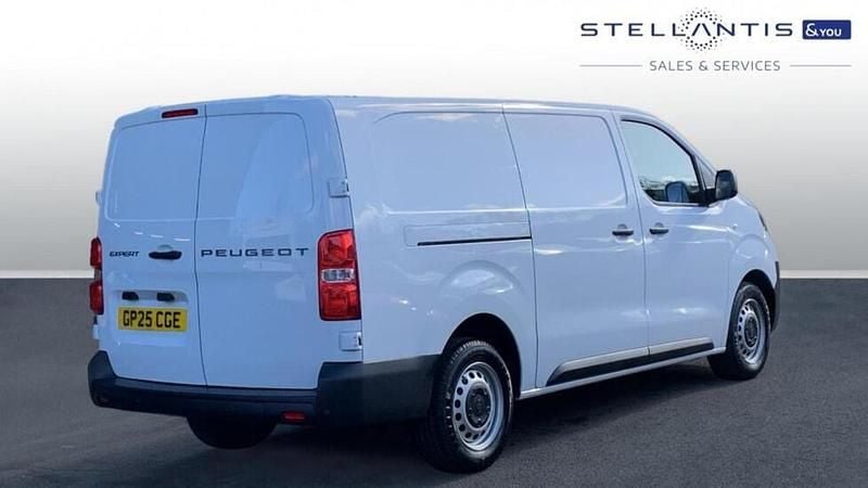 Used Peugeot Expert 143 HP (105 kW) 2025 White Van