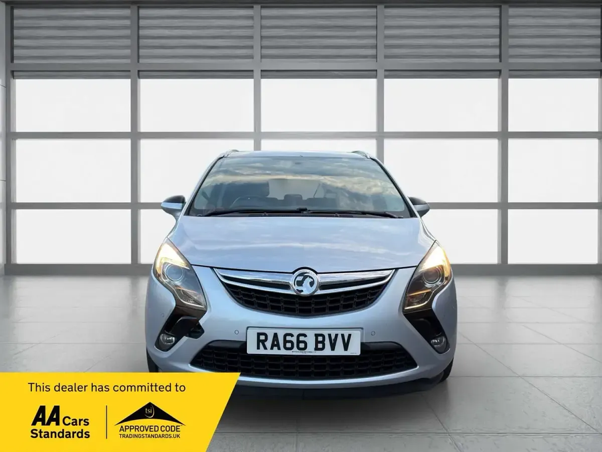 Used Vauxhall Zafira SRi 2016 Silver MPV