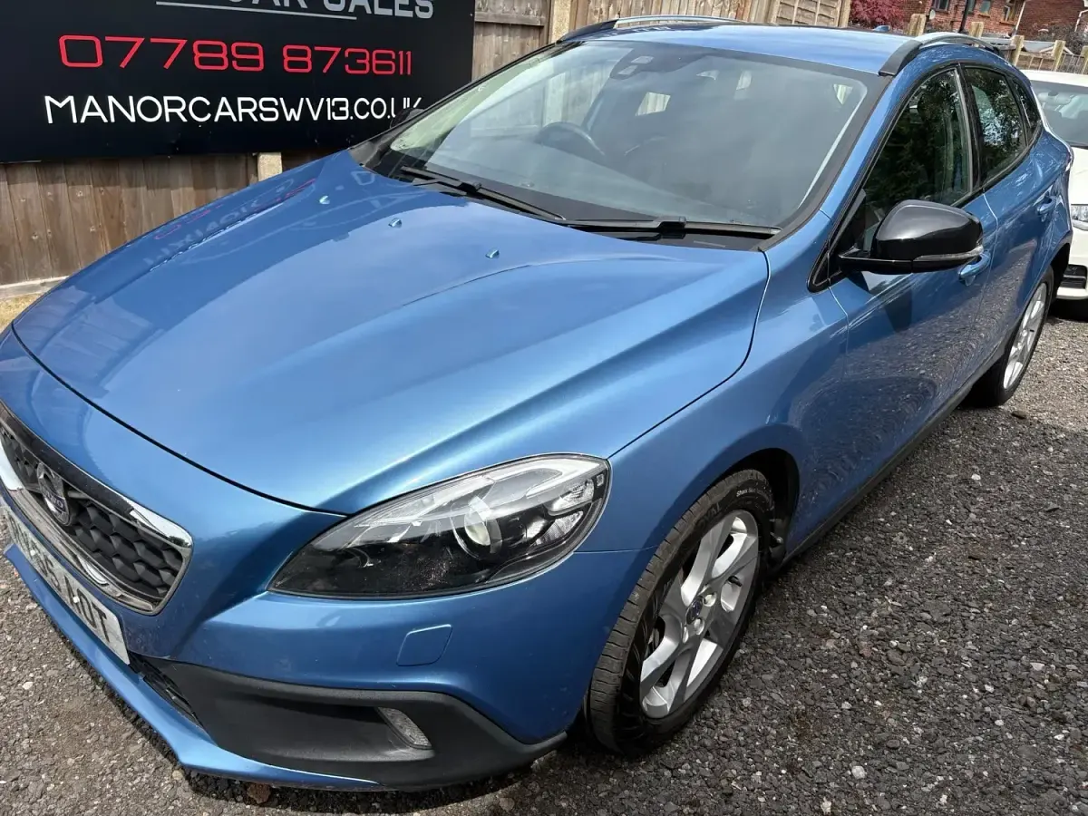 Usado Volvo V40 2016 Azul Citadino