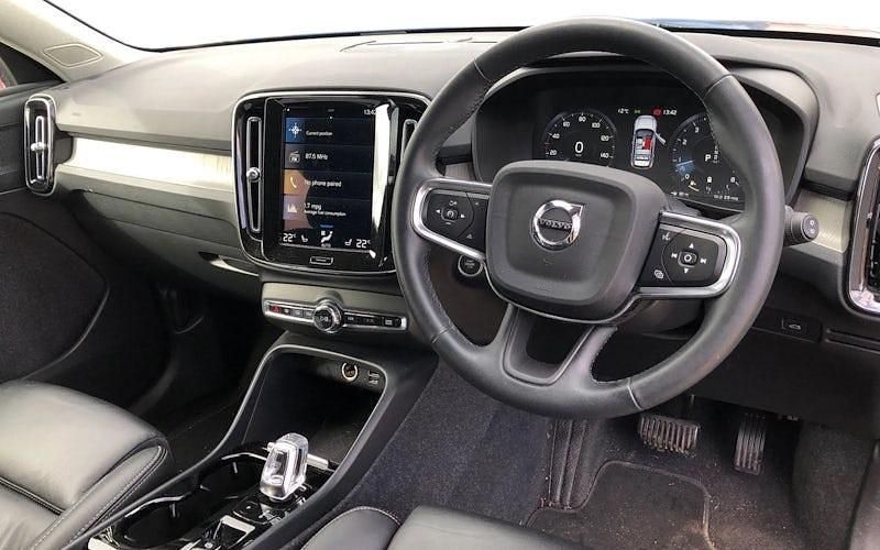 Used Volvo XC40 Inscription 197 HP (144 kW) 2021 Grey SUV