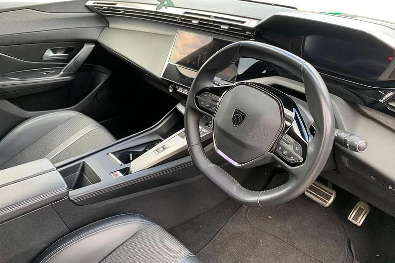 Used Peugeot 308 SW Allure Premium 131 HP (96 kW) 2022 Grey Estate