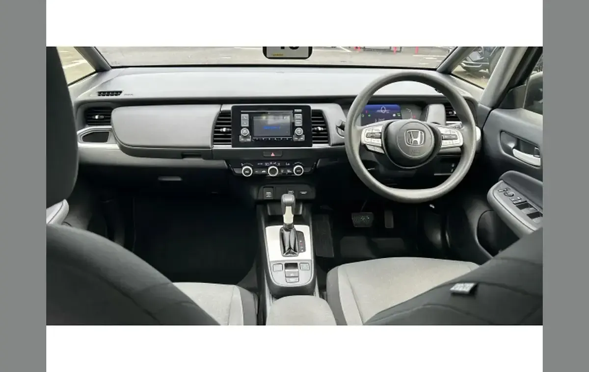 Second-hand Honda Jazz Hybrid 109 CP (80 kW) 2021 Negru Hatchback