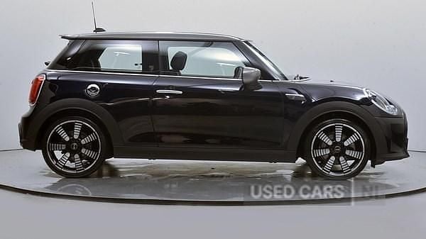 Used Mini Cooper S Exclusive 176 HP (129 kW) 2023 Black Hatchback