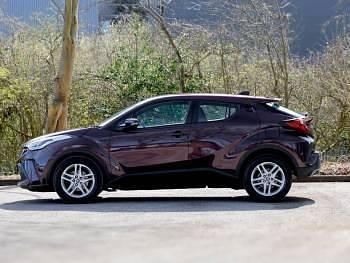 Used Toyota C-HR 122 HP (89 kW) 2022 Purple SUV