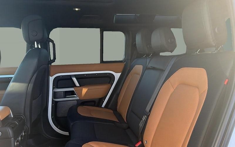 Usado Land Rover Defender HSE Dynamic 249 HP (183 kW) 2025 SUV