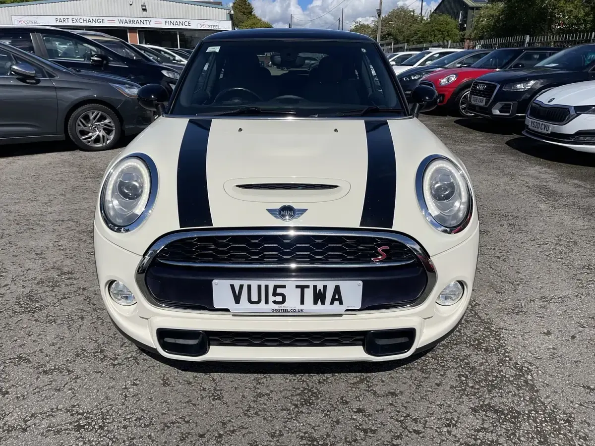 Used Mini Cooper SD Hatch 2015 White Hatchback