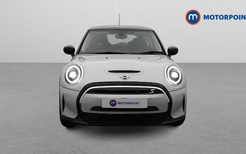 Used Mini Cooper Level 1 135 kW (184 HP) 2023 Hatchback