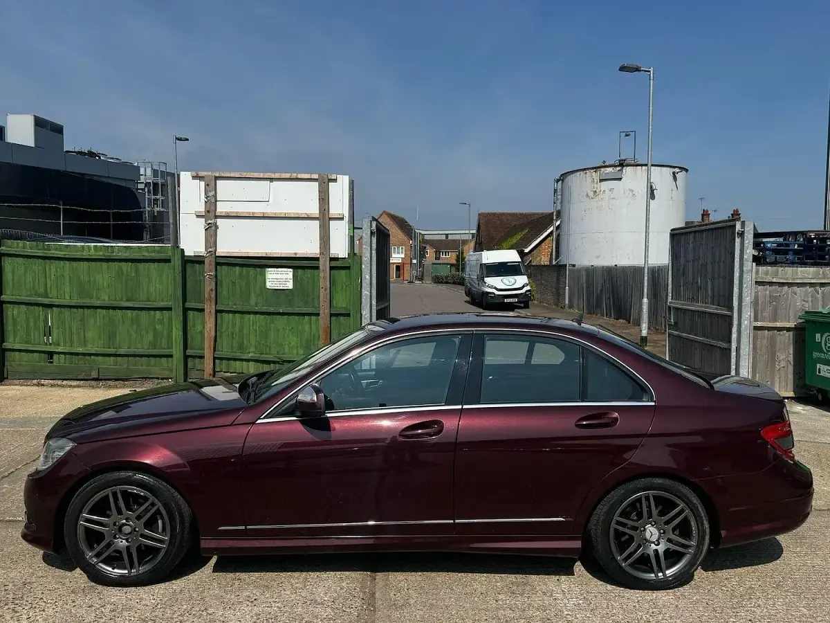 Used Mercedes C220 2008 Red Sedan