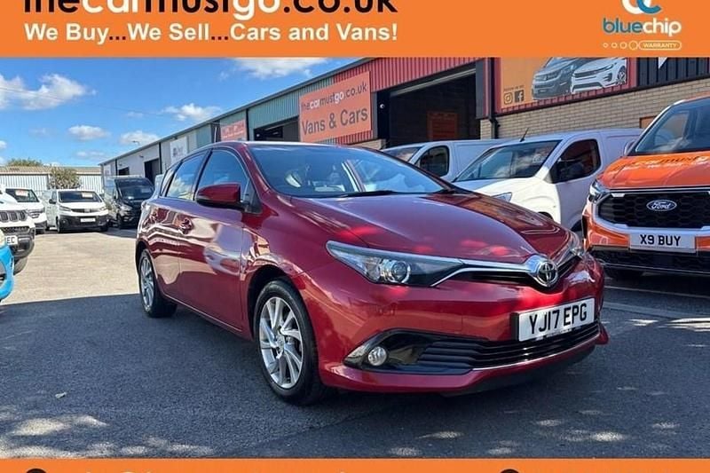 Used 2017 Toyota Auris | £8,990 (Good price) - Image 1/1