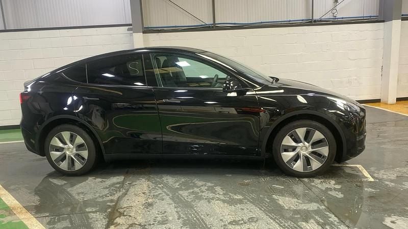 Used Tesla Model Y Long Range AWD 282 kW (384 HP) 2023 Black SUV