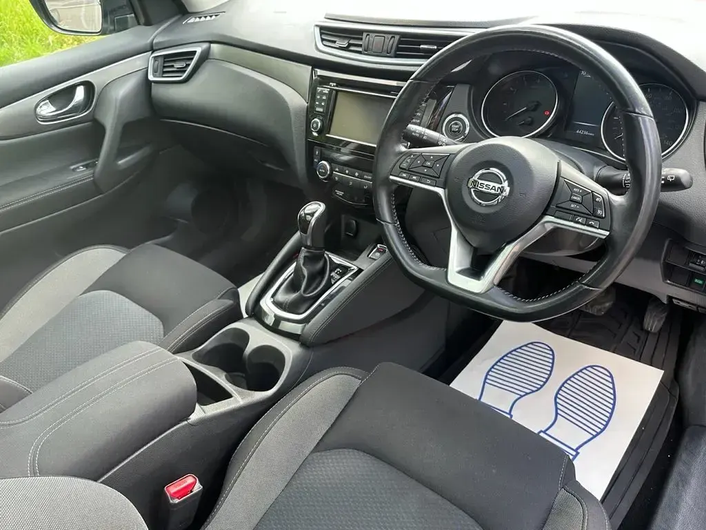 Used Nissan Qashqai N-Connecta 2018 Blue SUV