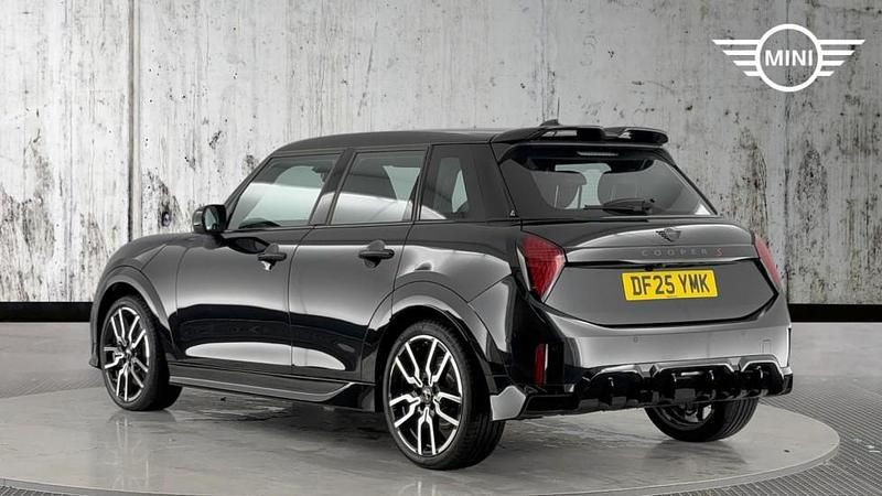 Used Mini Cooper S Hatch 201 HP (147 kW) 2025 Black Hatchback