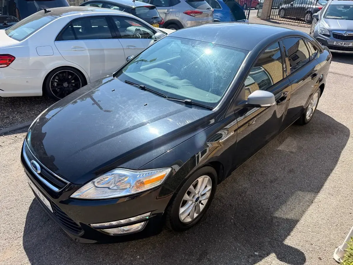 Used Ford Mondeo 140 HP (102 kW) 2013 Black Hatchback