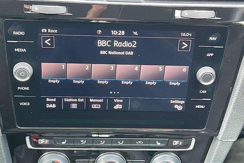 Silver Used 2019 VW Golf VII R Hatchback | £24,999 (Good price) - Image 1/4