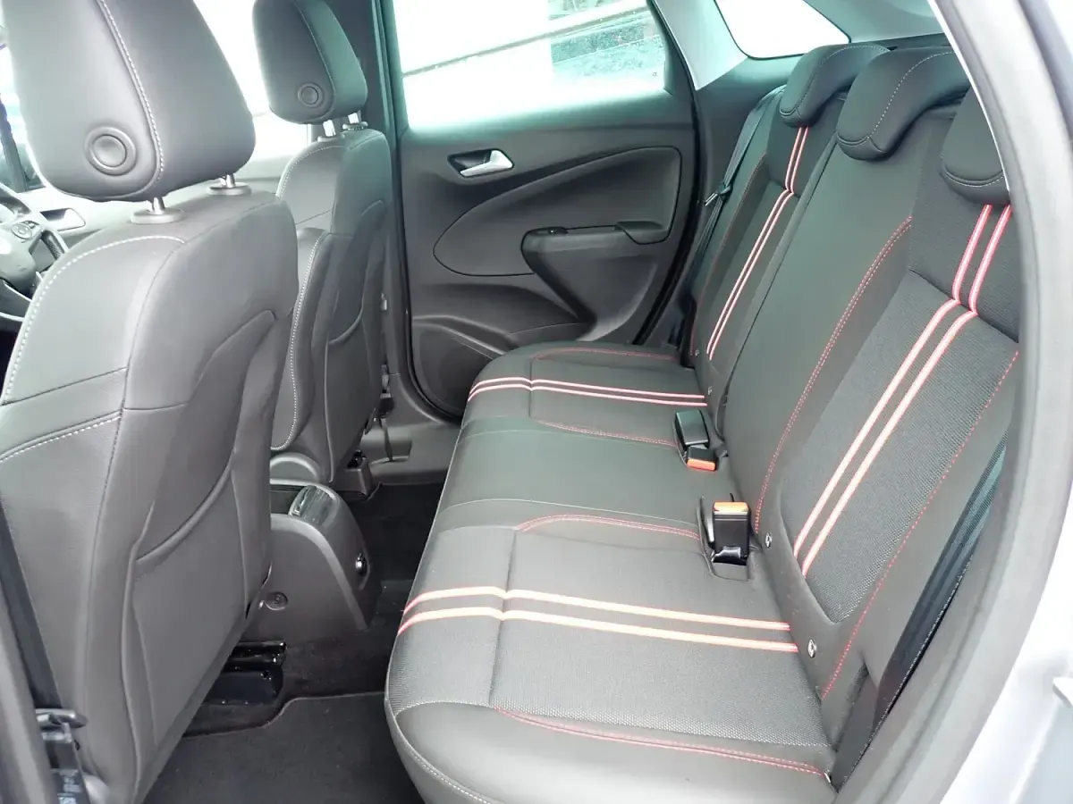 Used Vauxhall Crossland GS Line 110 HP (80 kW) 2022 Grey SUV
