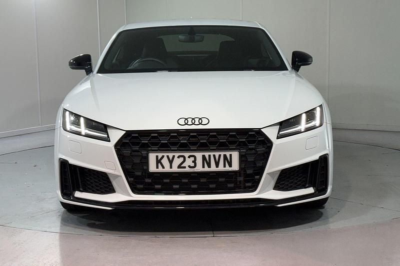 Used Audi TT Black Edition 197 HP (144 kW) 2023 White Coupe