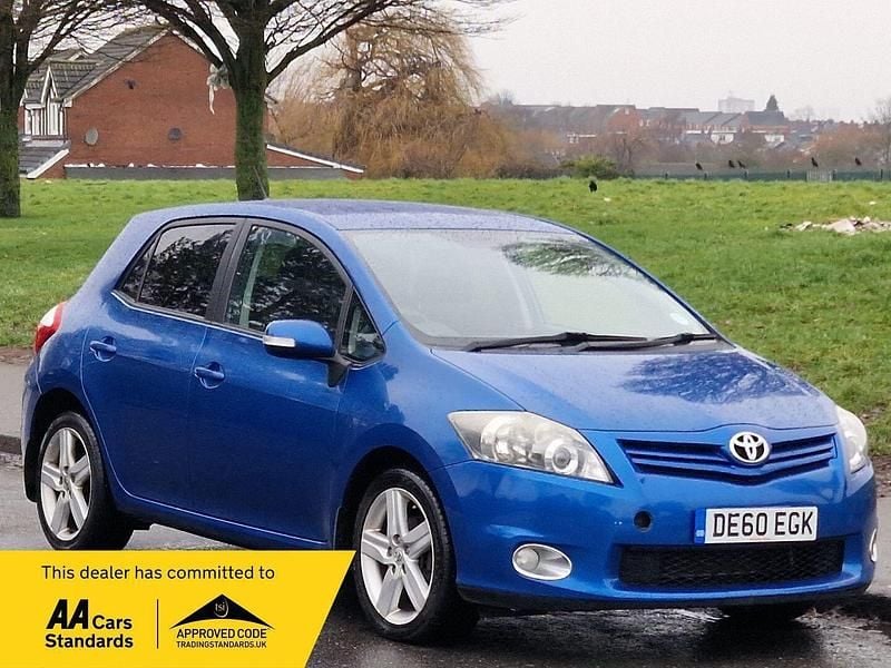 Blue Used 2010 Toyota Auris SR Hatchback | £3,995 (Fair price) - Image 1/3