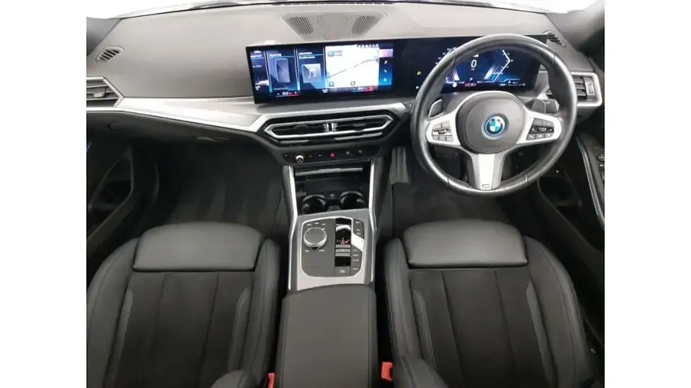 Used BMW 330 M Sport 288 HP (211 kW) 2024 White